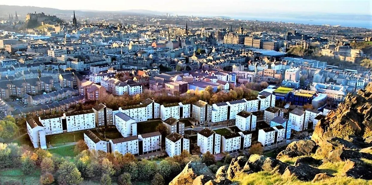 Lägenhet Holyrood Hideaway-City Centre 2-Bed Edinburg
