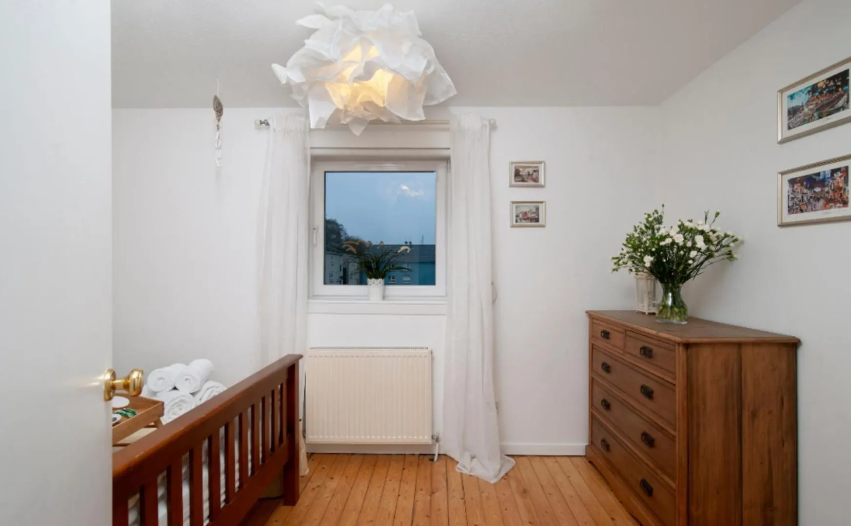 Holyrood Hideaway-City Centre 2-Bed Edinburg