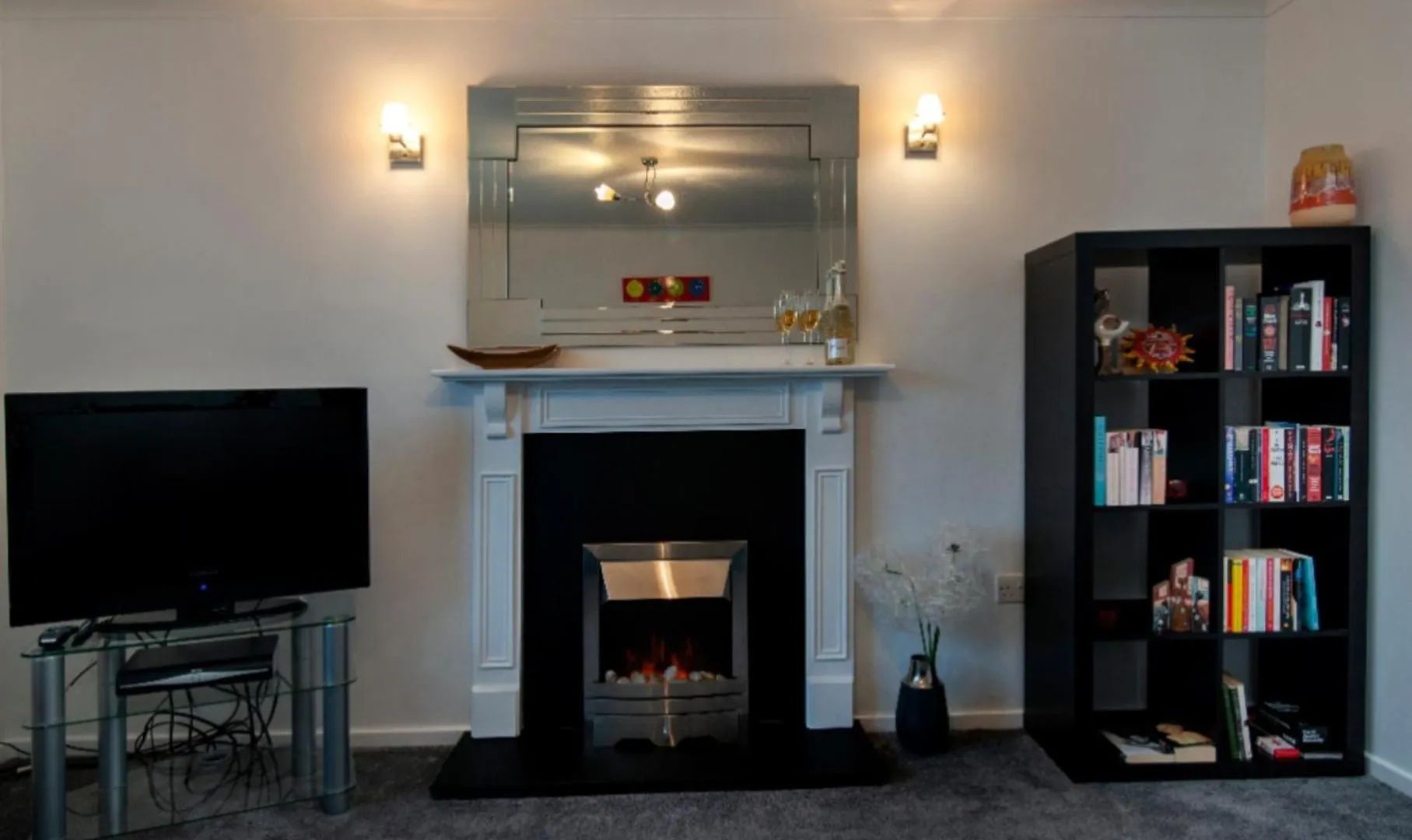 Holyrood Hideaway-City Centre 2-Beds kontakt